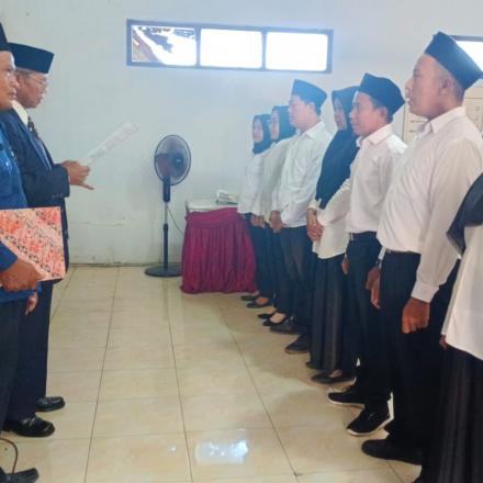 Pelantikan KPPS Desa Ganggeng 2024